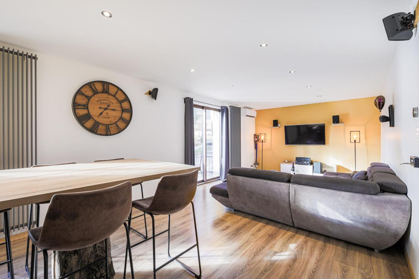 Chaleureux De Gamme Dans Le Trieves - Wifi - Netflix Apartment Clelles