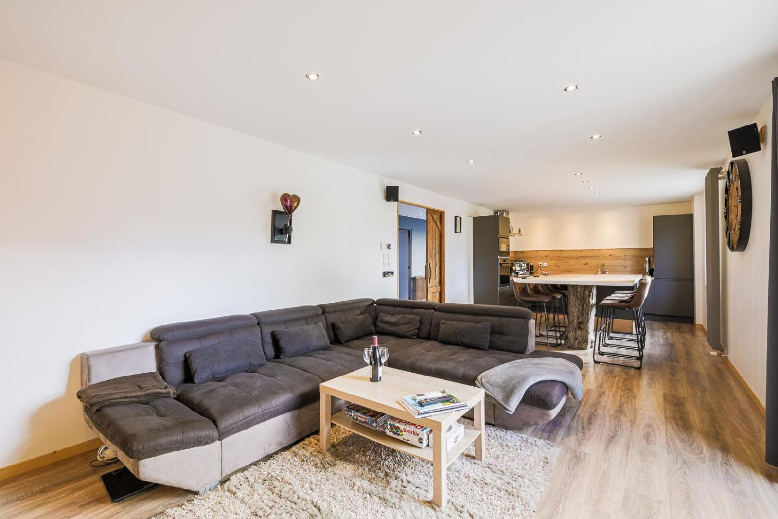 Chaleureux De Gamme Dans Le Trieves - Wifi - Netflix